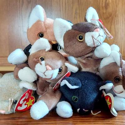 Vintage Beanie Babies With Dogs and Cats (25+)