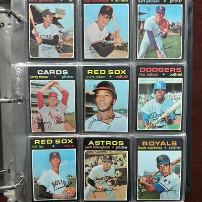 Over 400 1971 Topps Baseball Cards