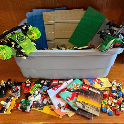 Large Vintage Loose LEGO Collection With Space Police, Manuals, 25+ Minifigures, Etc