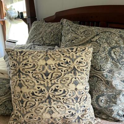 Eddie Bauer, Garnet Hill and Pottery Barn King Size Cotton Bed Linens