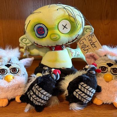 Vintage Toys With Plush Kinder Goth Figure (Zero) And Pair Of Early Furby Dolls By Tiger