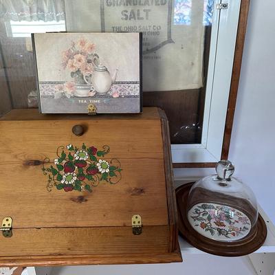 Decorative Tea Boxes & Cake Platter