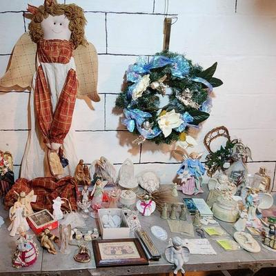 Christmas And Angels