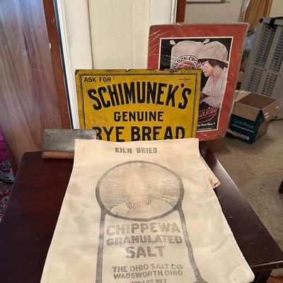 Vintage Breadmaking Decor