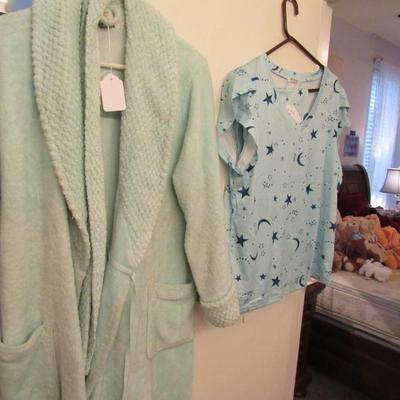 Sale Photo Thumbnail #105