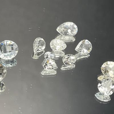 White Topaz 16.45 CTTW) Mixed Shapes and Sizes - Round Rose Cut 