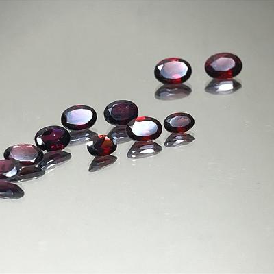 Mixed Garnet Ovals - Pyrope/Almandine and Rhodolite Garnet 10.40 CTTW