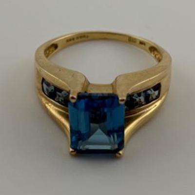 10k Yellow Gold 2.5 Carat Emerald-Cut Blue Topaz Ring