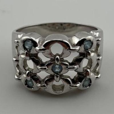 18k White Gold Aquamarine Ring