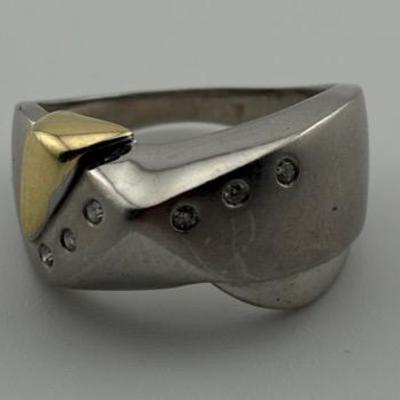 14k White Gold Abstract Modernist Diamond Ring