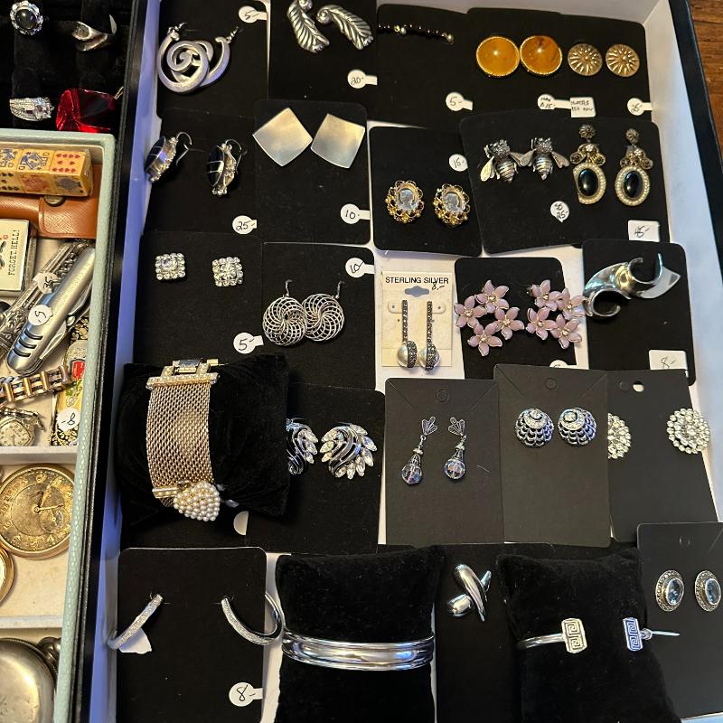 Sale Photo Thumbnail #241