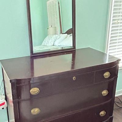 Antique Chest Of Drawers With Mirror