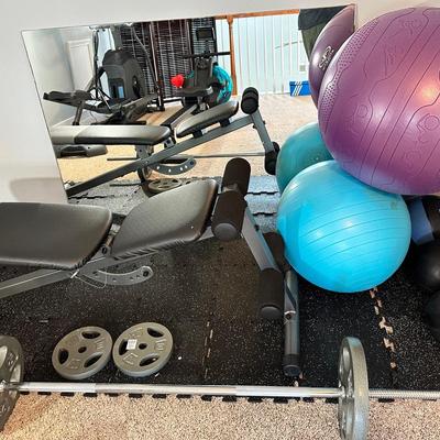 Golds Gym Weight Bench & Equipment  
