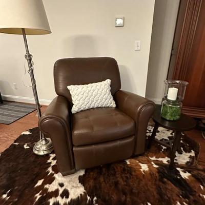 Havertys Leather Recliner - Dark Brown