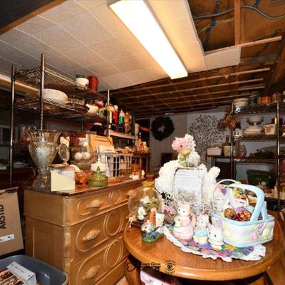 Storage room 11)