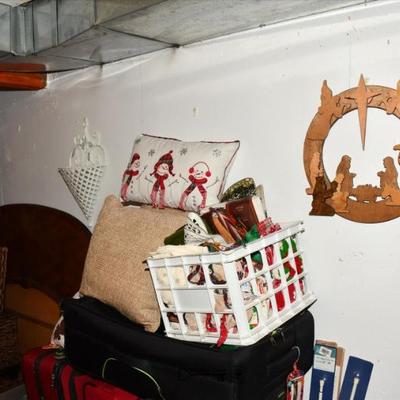 Storage room 27)