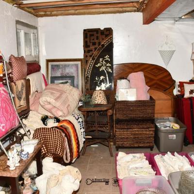 Storage room 2)