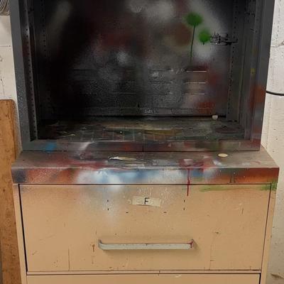 DIY Spray Paint Booth with Ventilation