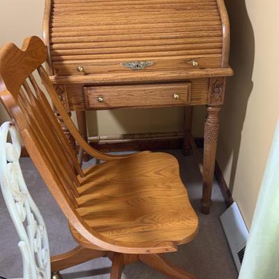 Eagle Craft Oak Roll-Top Writing Desk with Chair