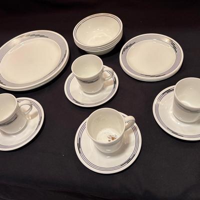 4 Place Settings