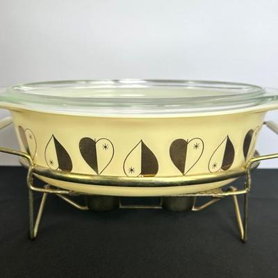 Pyrex “Golden Hearts” 2.5 Qt Cinderella Casserole Dish with Lid & Candle Warmer – OG Box