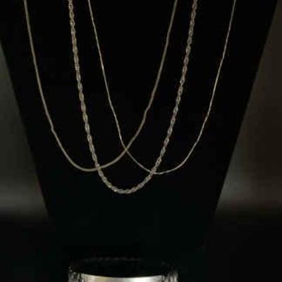 As153v three silver chains bracelet