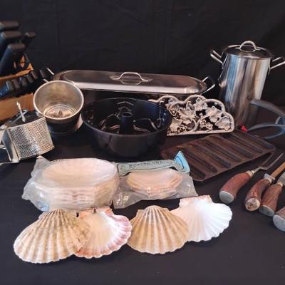 As196 vintage cookware and farberware knives
