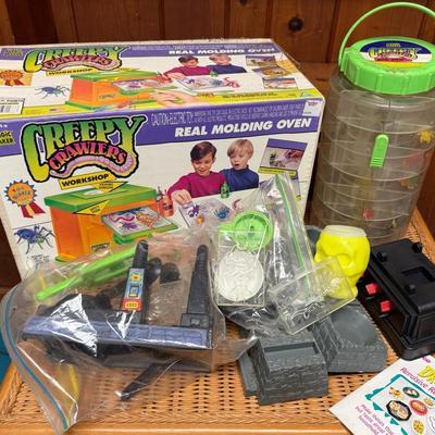 Creepy Crawlers & Doctor Dreadful Maker Molding Oven With Trays, Goo, Bug Zoo & More