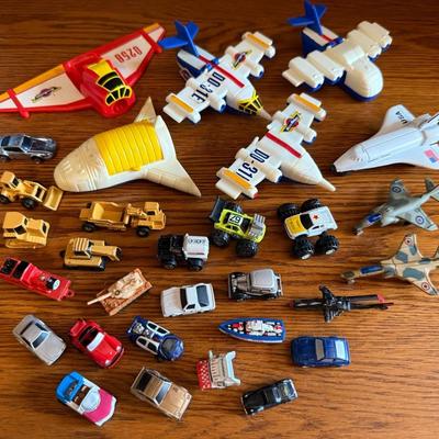 1990s Galoob Micro Machines w/ Carriers & Other Mini Diecast Figures (ERTL, Etc)