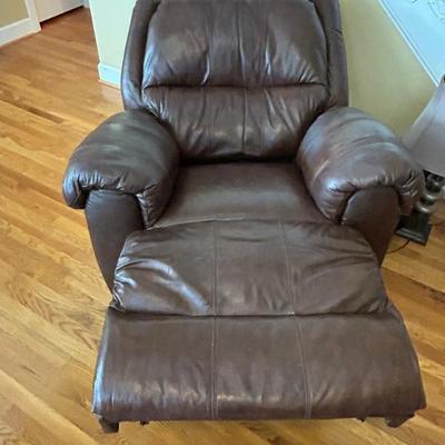Sale Photo Thumbnail #54: Comfortable Leather Power Recliner