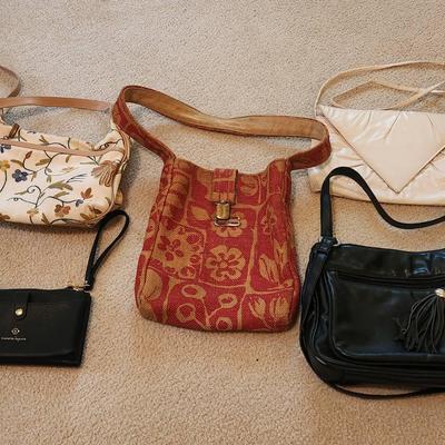 Purses Plus