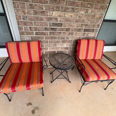 Outdoor Seating 