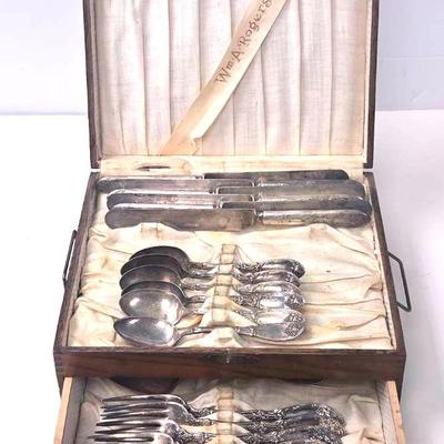 "W.M Rogers" La Vigne Silver-Plate Flatware 