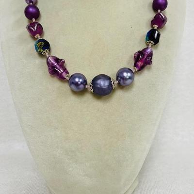 “Coro” Earrings and Necklace