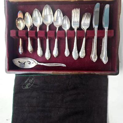 "Roger's Bros" Remembrance Silver-Plate Flatware 