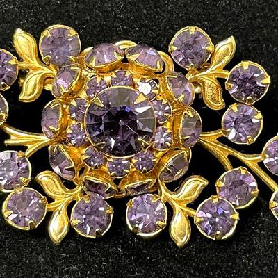 “Judy Lee” Vintage Brooch
