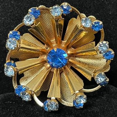 Vintage Gold-Tone Blue Rhinestone Brooch
