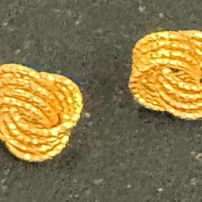 585 Gold