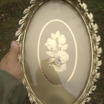Dresser tray