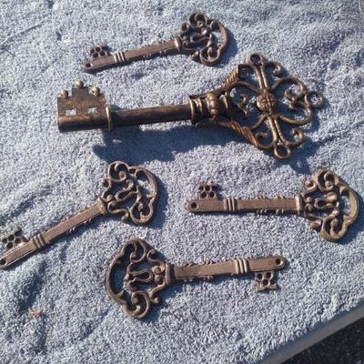 Large metal keys
