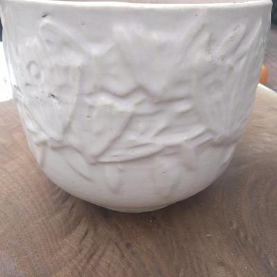 Roseville planter