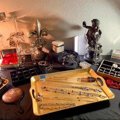 Sale Photo Thumbnail #92