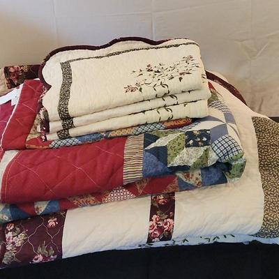 Mystery Lot Of Quilts 