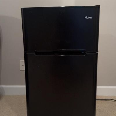 Haier Fridge / Freezer Combi