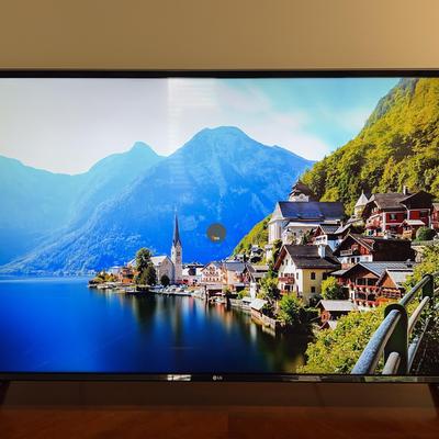 LG 49” TV - Model 49UK6090PUA