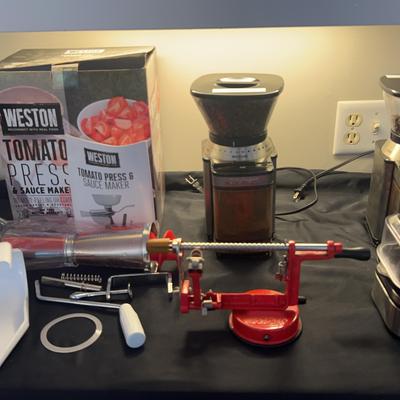 Lot of Kitchen Appliances