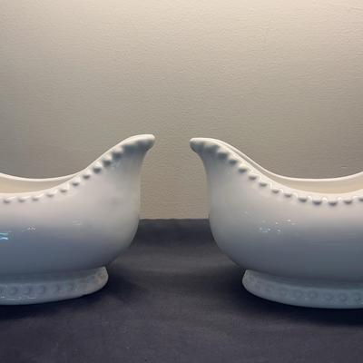 Tabletops Gallery White Beaded Gravy Boats (2)