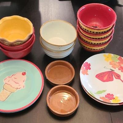 Collection Of Soup Bowls & Plastics Plates
