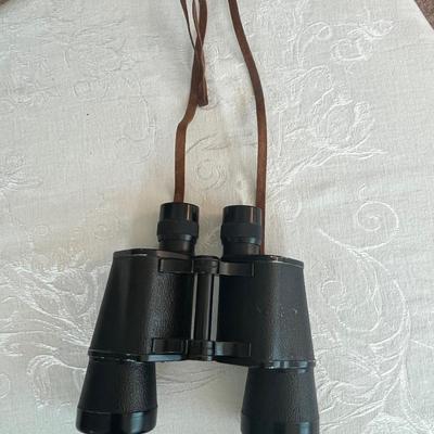 Vintage Vanguard S.O.C binoculars