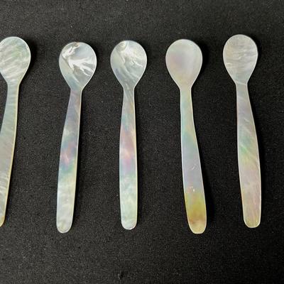 Mother of Pearl Caviar Spoons